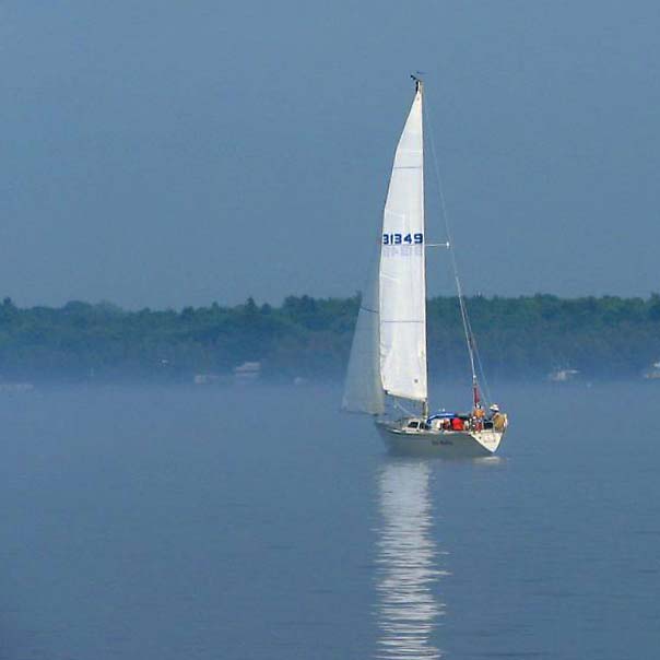 foggy, light-winds sailing